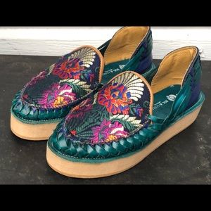 Sol & Luna Girl's Special Designed Multi-Color Leather slip on shoes Size 3